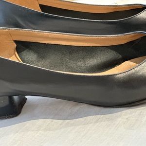 Salvatore Ferragamo Vara Bow Pump Shoe Size 9 1/2 B